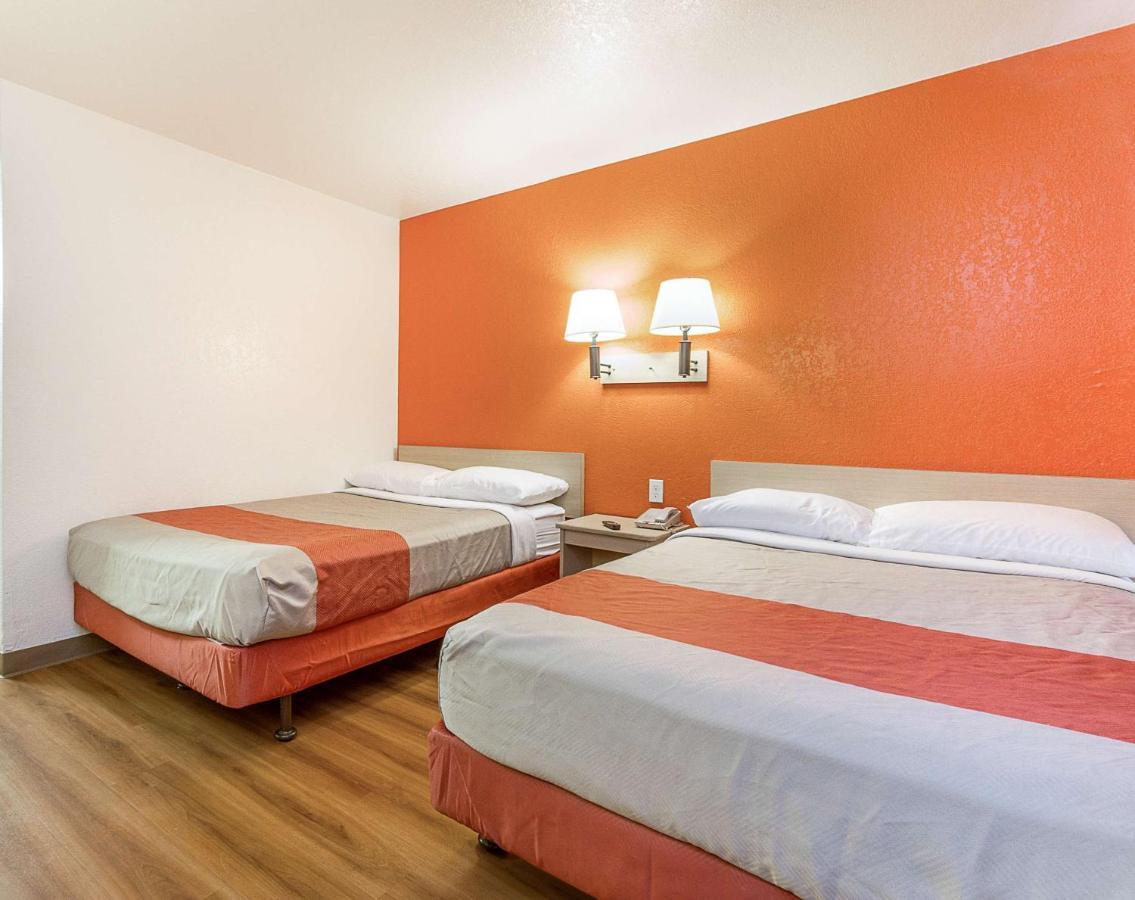 6-phoenix, Az - North Bell Road Hotel