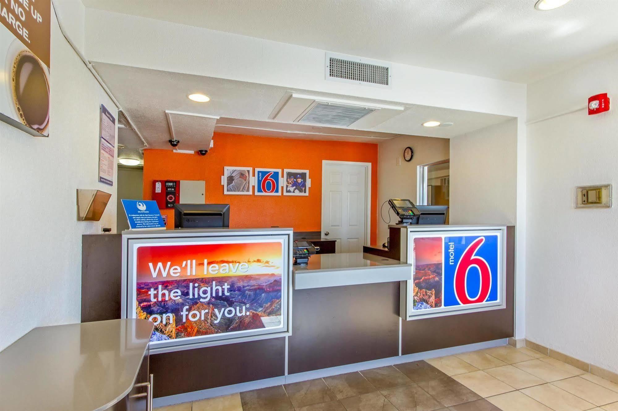 6-phoenix, Az - North Bell Road Phoenix