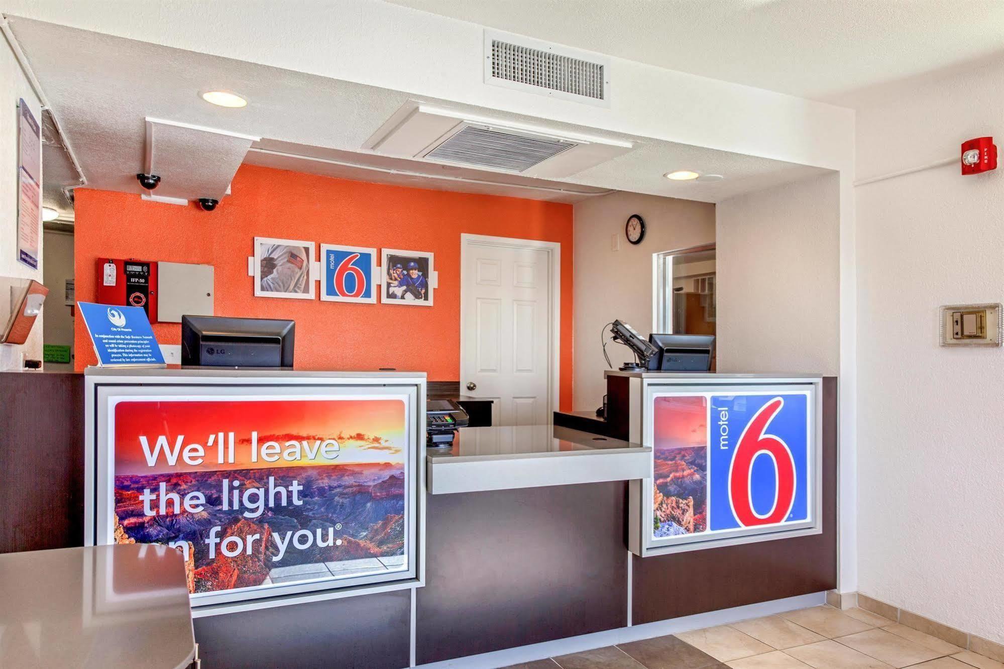 6-phoenix, Az - North Bell Road Hotel 2*